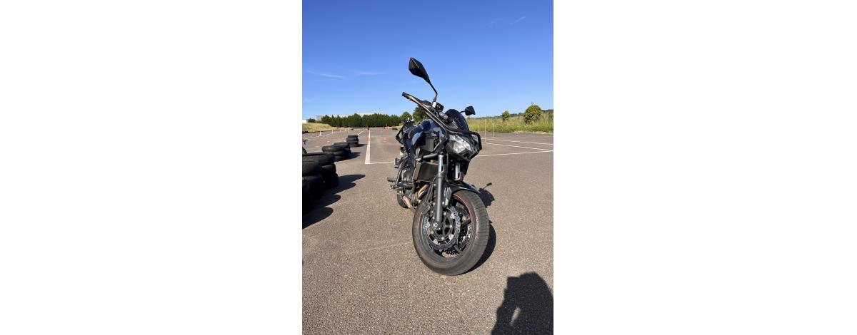 MOTO ECOLE PLEINS PHARES