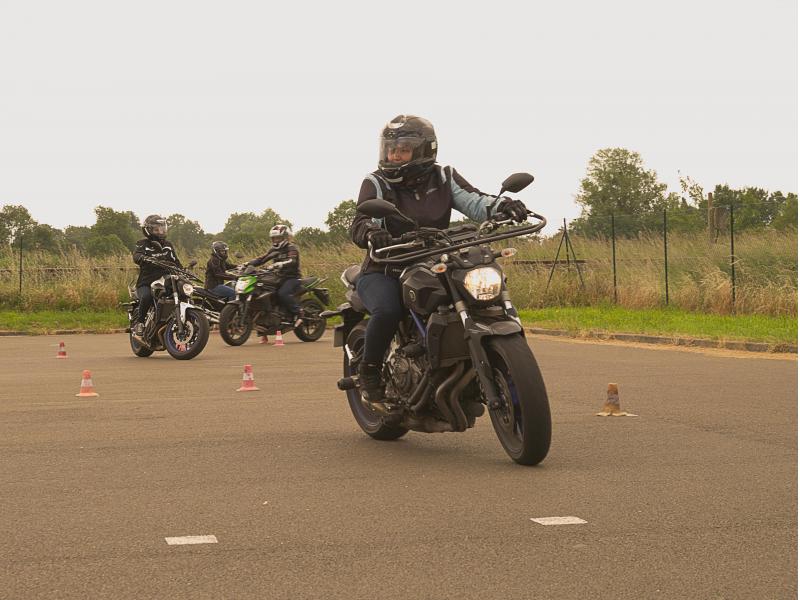 Passer votre permis moto au Mans et environs sur piste moto privée